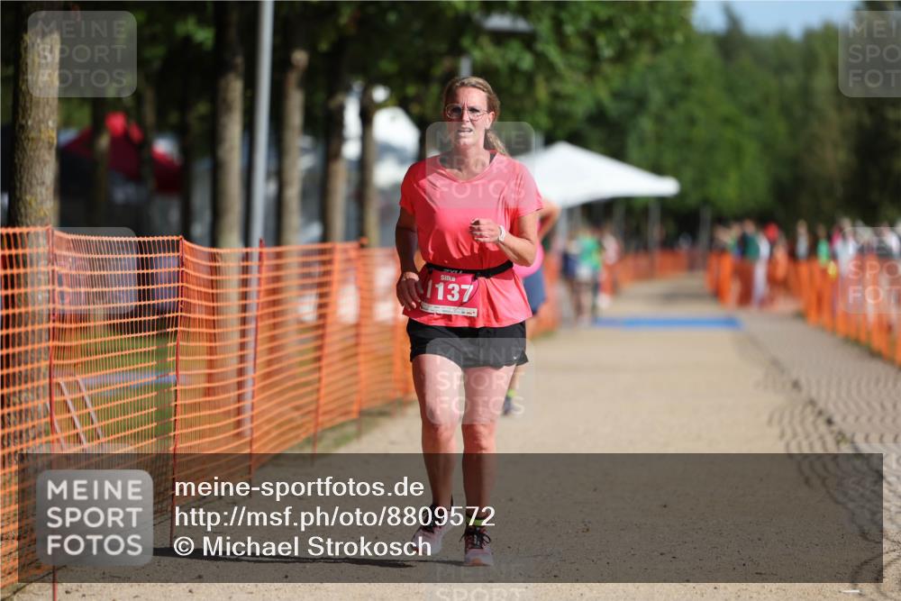 07.09.2025 - 19. Norderstedt Triathlon Michael Strokosch http://msf.ph/oto/8809572 07.09.2025 10:37:09 Laufen 1137 meine-sportfotos.de