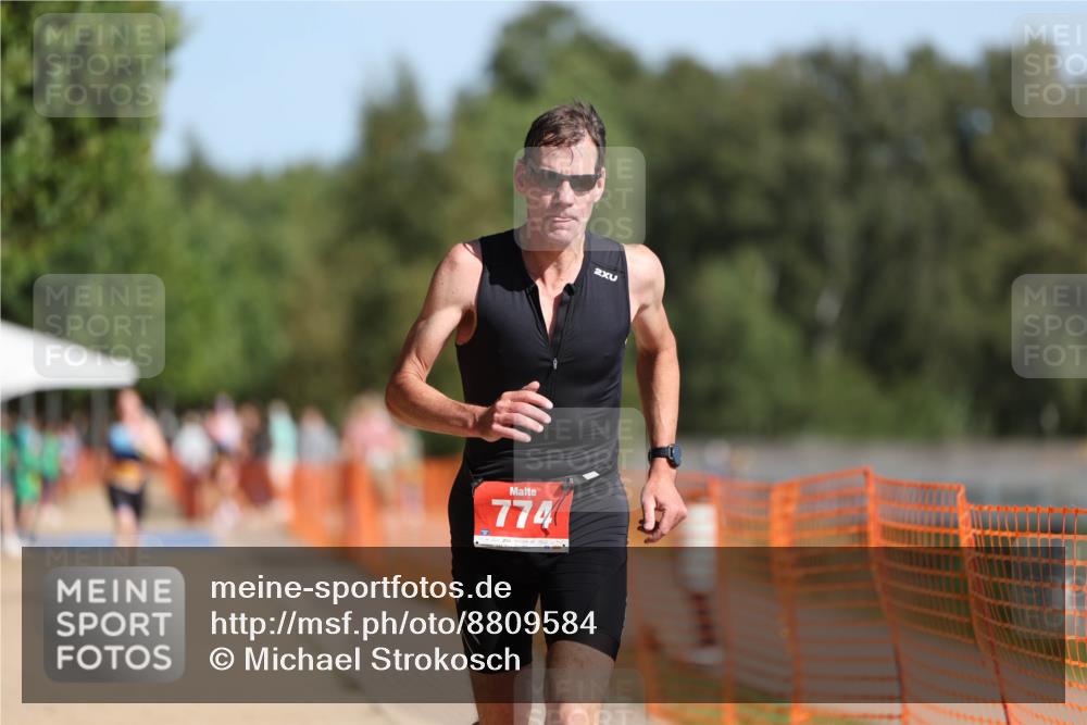 07.09.2025 - 19. Norderstedt Triathlon Michael Strokosch http://msf.ph/oto/8809584 07.09.2025 11:37:30 Laufen 774 meine-sportfotos.de