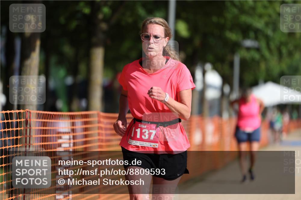 07.09.2025 - 19. Norderstedt Triathlon Michael Strokosch http://msf.ph/oto/8809593 07.09.2025 10:37:11 Laufen 1137 meine-sportfotos.de