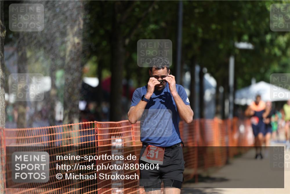 07.09.2025 - 19. Norderstedt Triathlon Michael Strokosch http://msf.ph/oto/8809604 07.09.2025 12:46:50 Laufen 251 meine-sportfotos.de