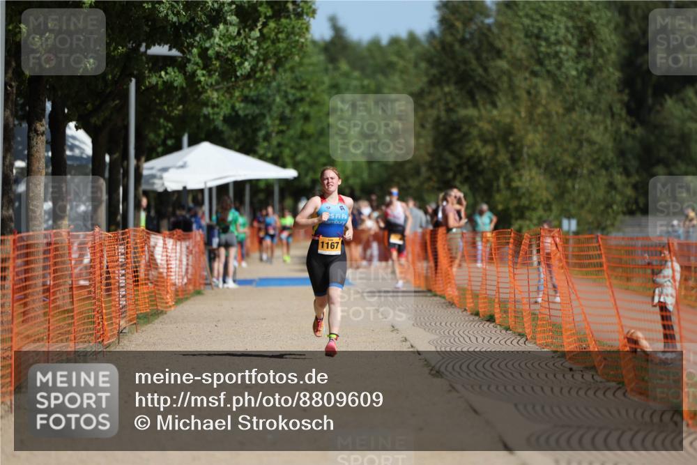 07.09.2025 - 19. Norderstedt Triathlon Michael Strokosch http://msf.ph/oto/8809609 07.09.2025 11:37:35 Laufen 1167 meine-sportfotos.de