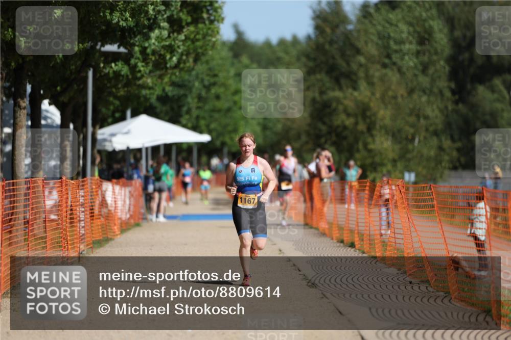 07.09.2025 - 19. Norderstedt Triathlon Michael Strokosch http://msf.ph/oto/8809614 07.09.2025 11:37:36 Laufen 1167 meine-sportfotos.de