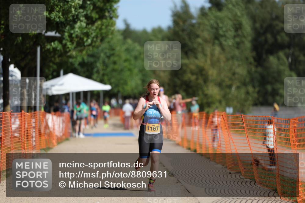 07.09.2025 - 19. Norderstedt Triathlon Michael Strokosch http://msf.ph/oto/8809631 07.09.2025 11:37:38 Laufen 1167 meine-sportfotos.de