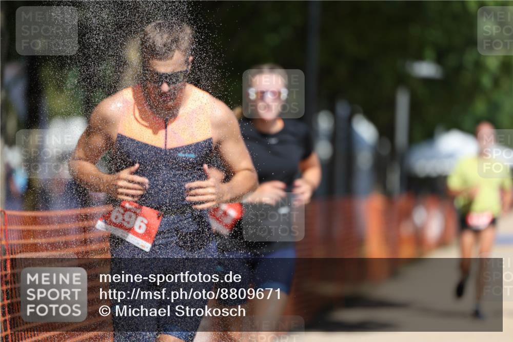 07.09.2025 - 19. Norderstedt Triathlon Michael Strokosch http://msf.ph/oto/8809671 07.09.2025 12:47:00 Laufen 696, 776, 1213, 1247 meine-sportfotos.de