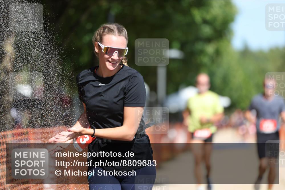 07.09.2025 - 19. Norderstedt Triathlon Michael Strokosch http://msf.ph/oto/8809683 07.09.2025 12:47:01 Laufen 696, 776, 1213, 1247 meine-sportfotos.de