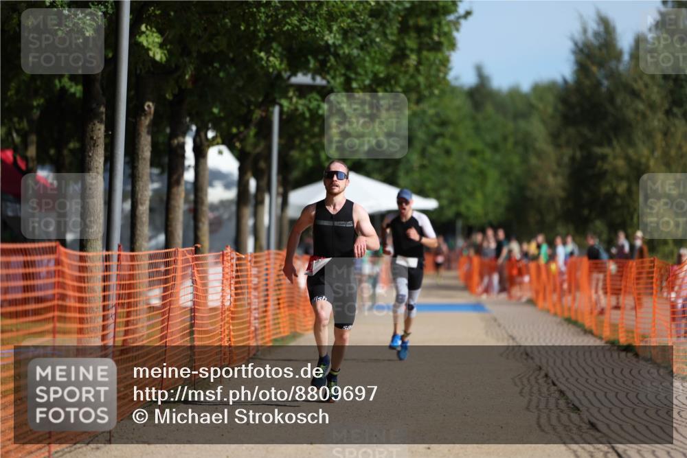 07.09.2025 - 19. Norderstedt Triathlon Michael Strokosch http://msf.ph/oto/8809697 07.09.2025 10:38:22 Laufen 1138, 1147 meine-sportfotos.de
