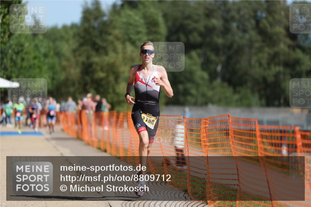 07.09.2025 - 19. Norderstedt Triathlon Michael Strokosch http://msf.ph/oto/8809712 07.09.2025 11:37:46 Laufen 1158, 1167 meine-sportfotos.de