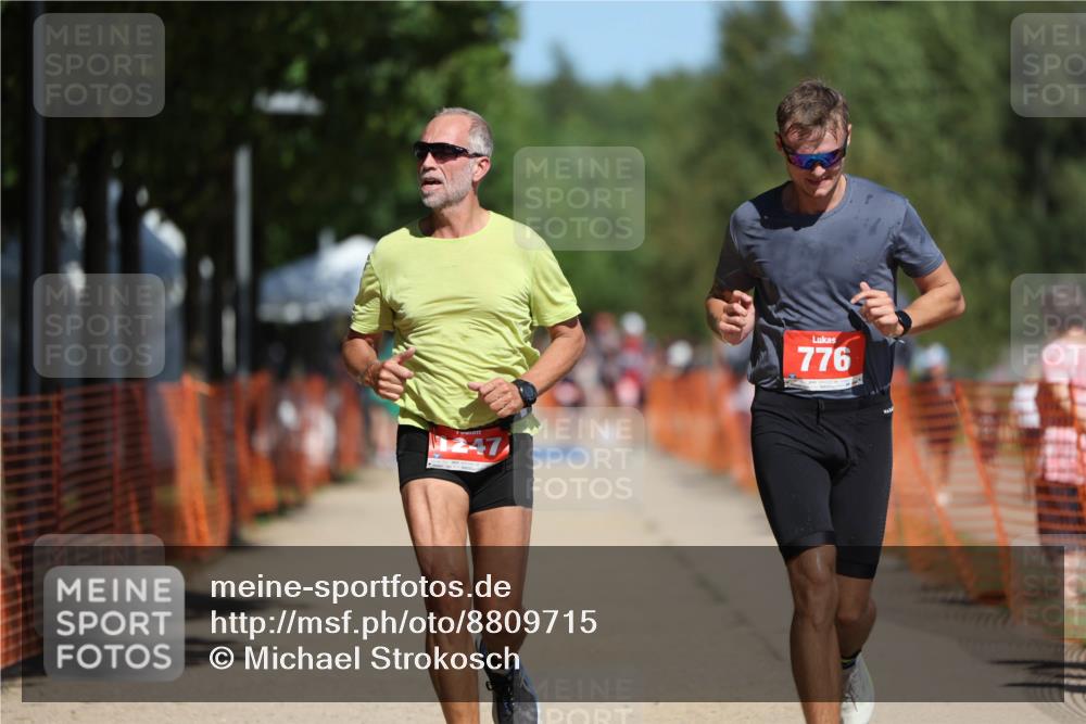 07.09.2025 - 19. Norderstedt Triathlon Michael Strokosch http://msf.ph/oto/8809715 07.09.2025 12:47:04 Laufen 696, 776, 1213, 1247 meine-sportfotos.de