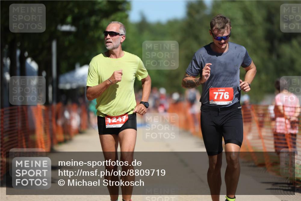 07.09.2025 - 19. Norderstedt Triathlon Michael Strokosch http://msf.ph/oto/8809719 07.09.2025 12:47:04 Laufen 696, 776, 1213, 1247 meine-sportfotos.de