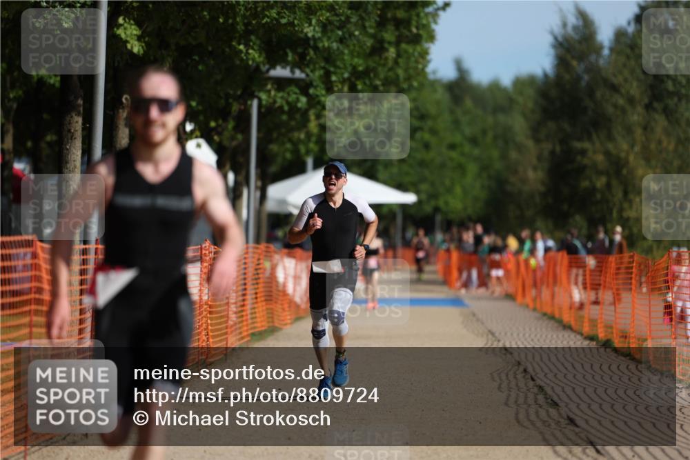 07.09.2025 - 19. Norderstedt Triathlon Michael Strokosch http://msf.ph/oto/8809724 07.09.2025 10:38:25 Laufen 1138, 1147 meine-sportfotos.de