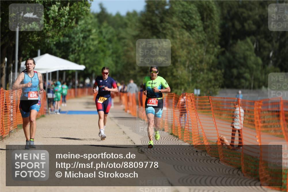 07.09.2025 - 19. Norderstedt Triathlon Michael Strokosch http://msf.ph/oto/8809778 07.09.2025 11:38:01 Laufen 770, 834, 1181 meine-sportfotos.de