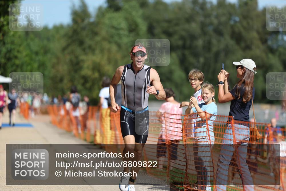 07.09.2025 - 19. Norderstedt Triathlon Michael Strokosch http://msf.ph/oto/8809822 07.09.2025 12:47:23 Laufen 151, 227, 713 meine-sportfotos.de