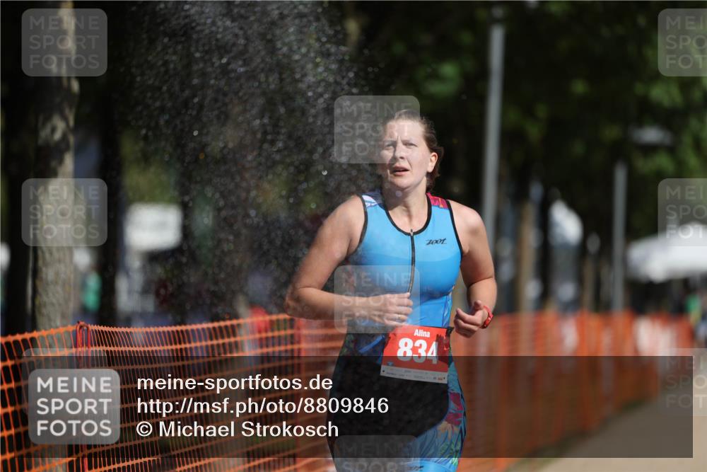 07.09.2025 - 19. Norderstedt Triathlon Michael Strokosch http://msf.ph/oto/8809846 07.09.2025 11:38:07 Laufen 770, 834, 1181 meine-sportfotos.de