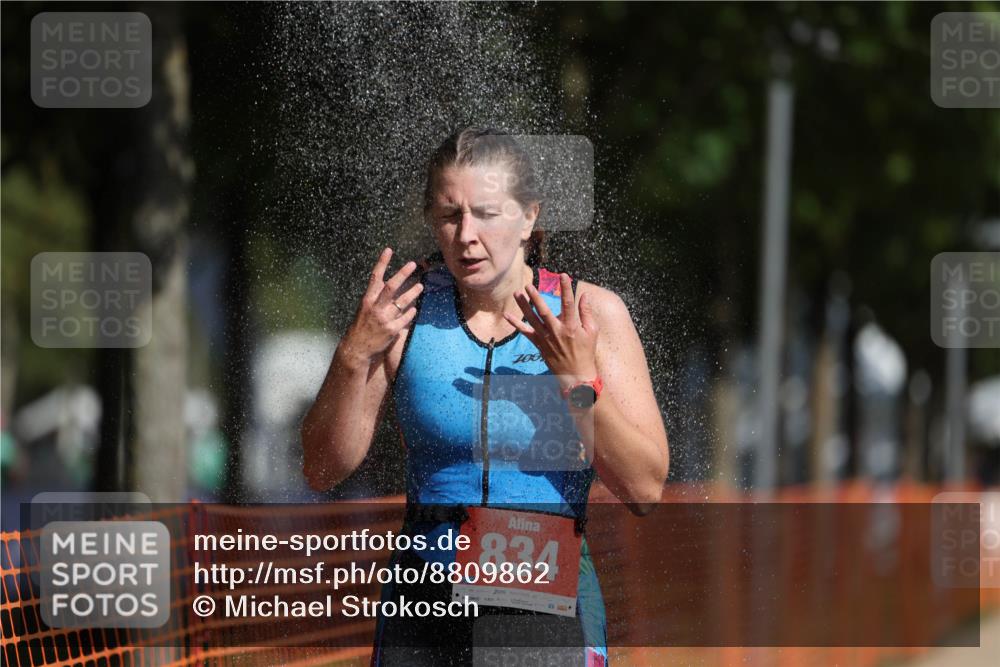 07.09.2025 - 19. Norderstedt Triathlon Michael Strokosch http://msf.ph/oto/8809862 07.09.2025 11:38:07 Laufen 770, 834, 1181 meine-sportfotos.de