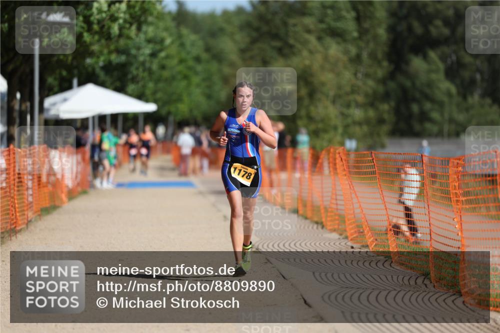 07.09.2025 - 19. Norderstedt Triathlon Michael Strokosch http://msf.ph/oto/8809890 07.09.2025 11:38:26 Laufen 1178 meine-sportfotos.de
