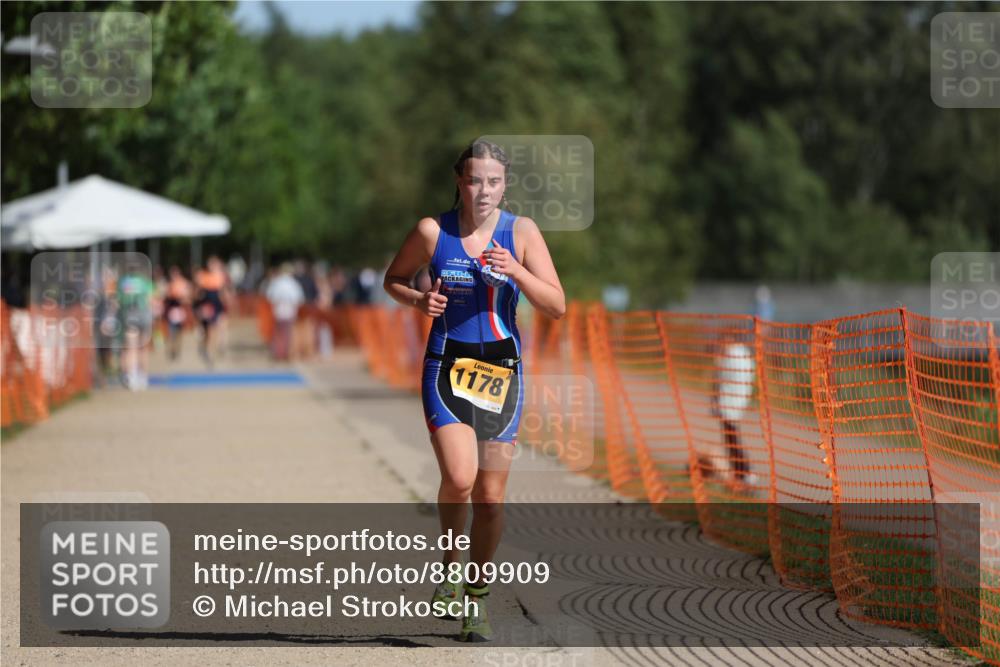07.09.2025 - 19. Norderstedt Triathlon Michael Strokosch http://msf.ph/oto/8809909 07.09.2025 11:38:27 Laufen 1178 meine-sportfotos.de