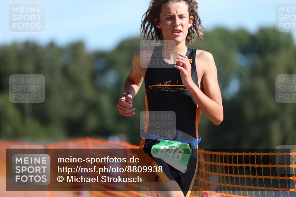 07.09.2025 - 19. Norderstedt Triathlon Michael Strokosch http://msf.ph/oto/8809938 07.09.2025 10:38:54 Laufen 646, 1139 meine-sportfotos.de