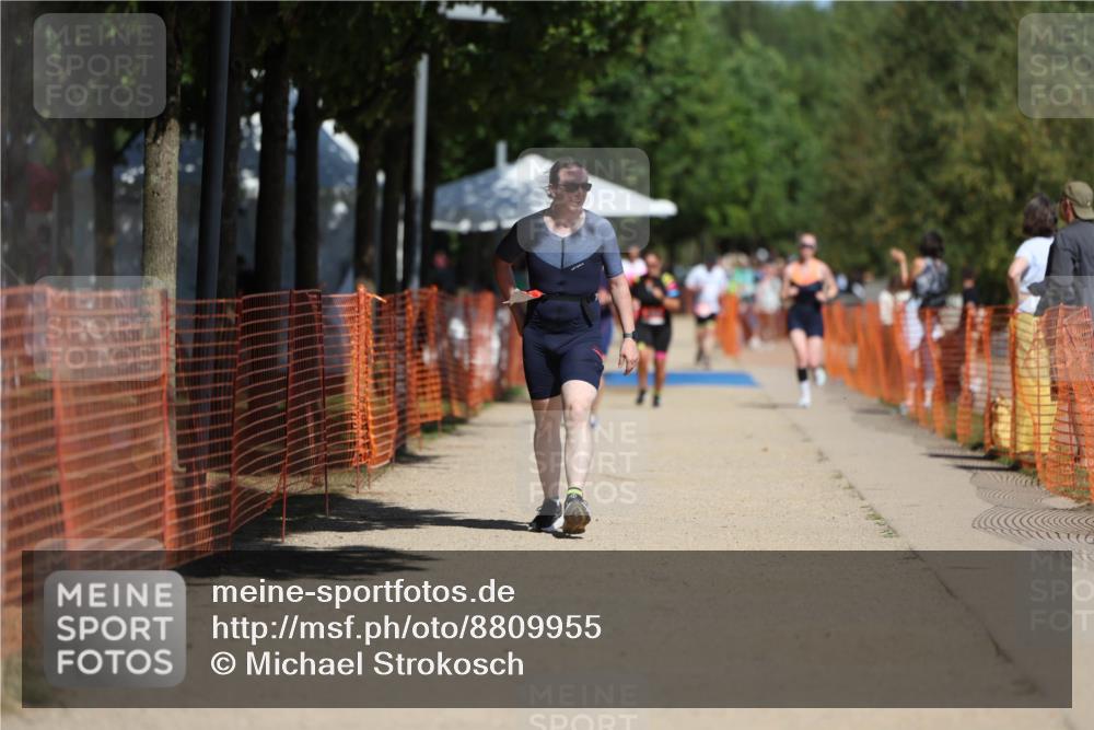 07.09.2025 - 19. Norderstedt Triathlon Michael Strokosch http://msf.ph/oto/8809955 07.09.2025 12:47:46 Laufen 210, 857 meine-sportfotos.de