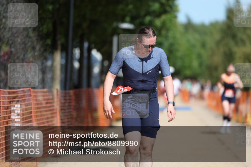 07.09.2025 - 19. Norderstedt Triathlon Michael Strokosch http://msf.ph/oto/8809990 07.09.2025 12:47:54 Laufen 210, 216, 1251 meine-sportfotos.de