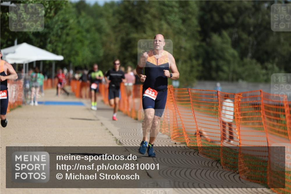 07.09.2025 - 19. Norderstedt Triathlon Michael Strokosch http://msf.ph/oto/8810001 07.09.2025 11:38:48 Laufen 833, 1184, 1199, 1340 meine-sportfotos.de