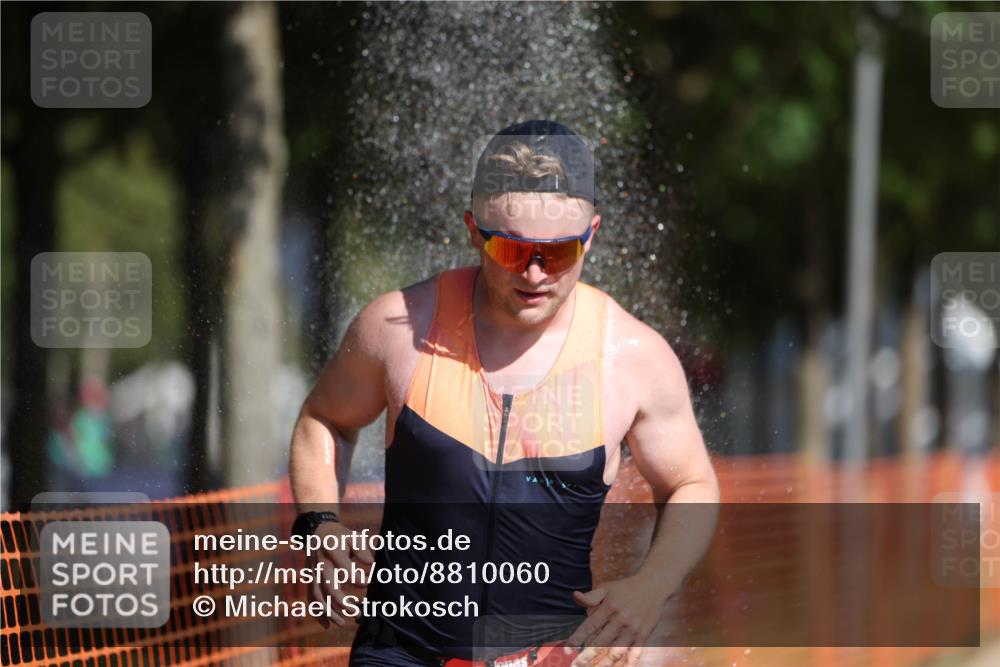 07.09.2025 - 19. Norderstedt Triathlon Michael Strokosch http://msf.ph/oto/8810060 07.09.2025 11:38:54 Laufen 833, 1184, 1340 meine-sportfotos.de