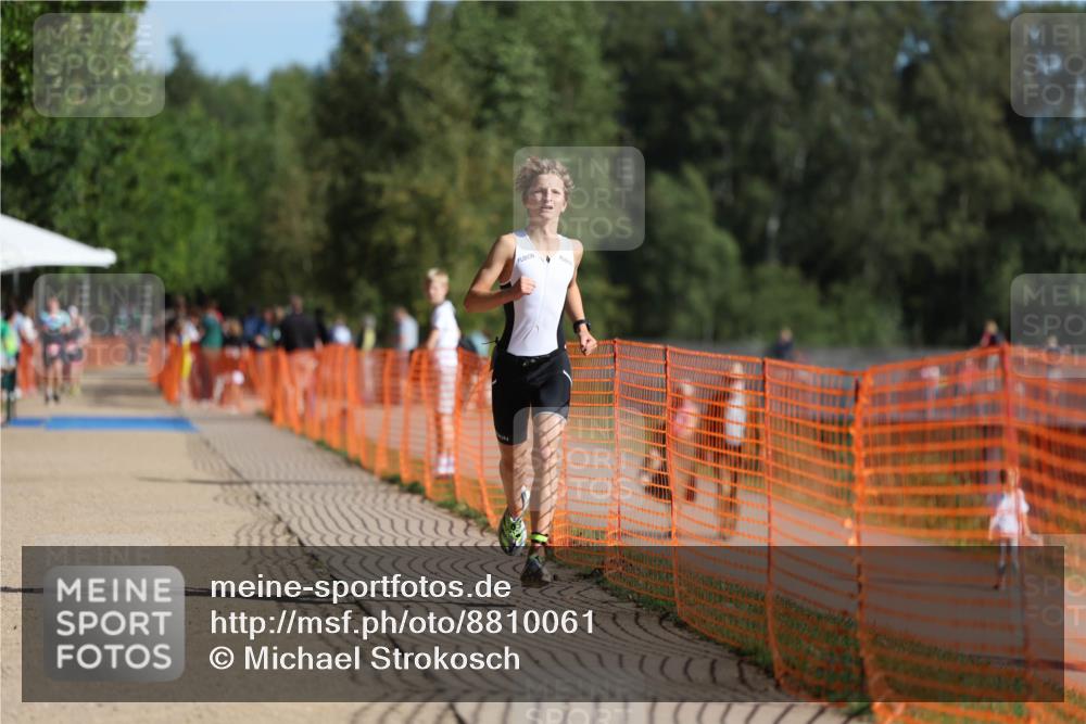 07.09.2025 - 19. Norderstedt Triathlon Michael Strokosch http://msf.ph/oto/8810061 07.09.2025 10:39:53 Laufen 675 meine-sportfotos.de