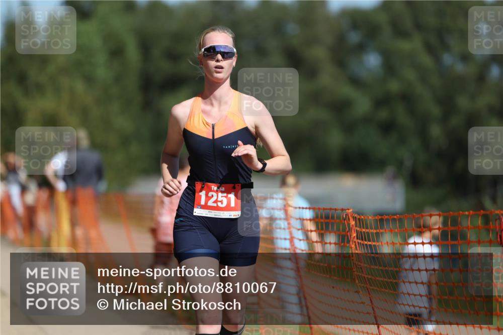 07.09.2025 - 19. Norderstedt Triathlon Michael Strokosch http://msf.ph/oto/8810067 07.09.2025 12:48:01 Laufen 216, 1251, 1315 meine-sportfotos.de