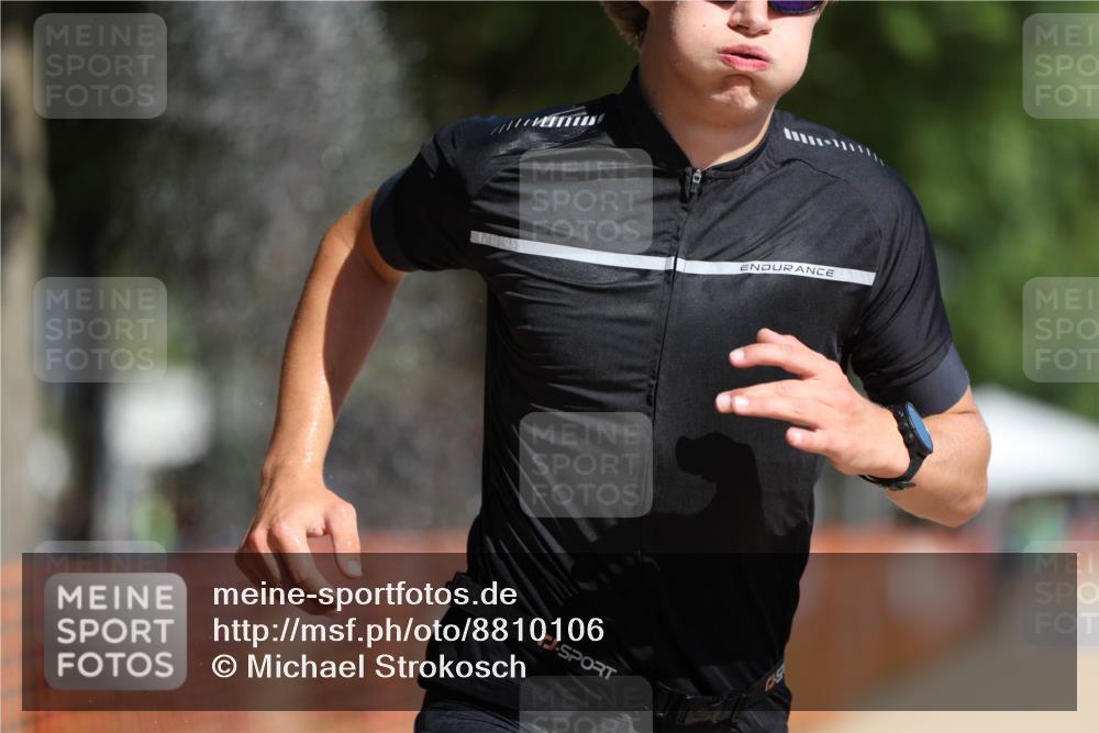 07.09.2025 - 19. Norderstedt Triathlon Michael Strokosch http://msf.ph/oto/8810106 07.09.2025 11:38:58 Laufen 1184, 1377 meine-sportfotos.de