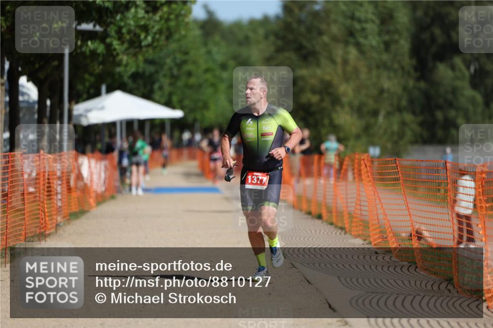 07.09.2025 - 19. Norderstedt Triathlon Michael Strokosch http://msf.ph/oto/8810127 07.09.2025 11:39:00 Laufen 1184, 1377 meine-sportfotos.de