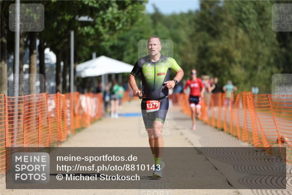 07.09.2025 - 19. Norderstedt Triathlon Michael Strokosch http://msf.ph/oto/8810143 07.09.2025 11:39:01 Laufen 1377 meine-sportfotos.de