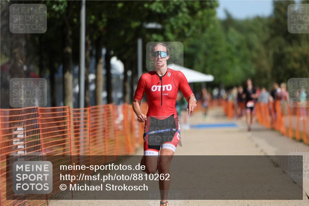 07.09.2025 - 19. Norderstedt Triathlon Michael Strokosch http://msf.ph/oto/8810262 07.09.2025 11:39:08 Laufen 231, 1377 meine-sportfotos.de