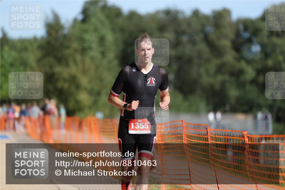 07.09.2025 - 19. Norderstedt Triathlon Michael Strokosch http://msf.ph/oto/8810463 07.09.2025 11:39:20 Laufen 1355 meine-sportfotos.de