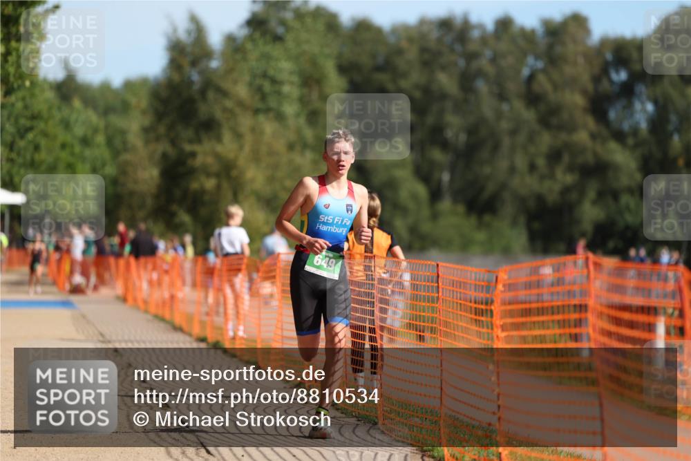 07.09.2025 - 19. Norderstedt Triathlon Michael Strokosch http://msf.ph/oto/8810534 07.09.2025 10:40:50 Laufen 649 meine-sportfotos.de
