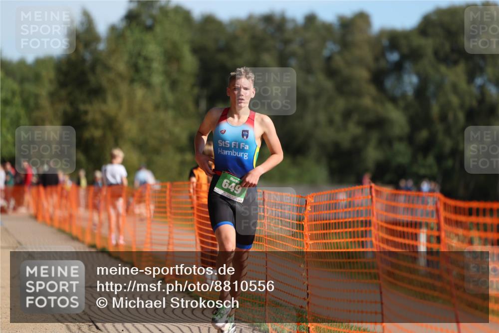 07.09.2025 - 19. Norderstedt Triathlon Michael Strokosch http://msf.ph/oto/8810556 07.09.2025 10:40:51 Laufen 649 meine-sportfotos.de