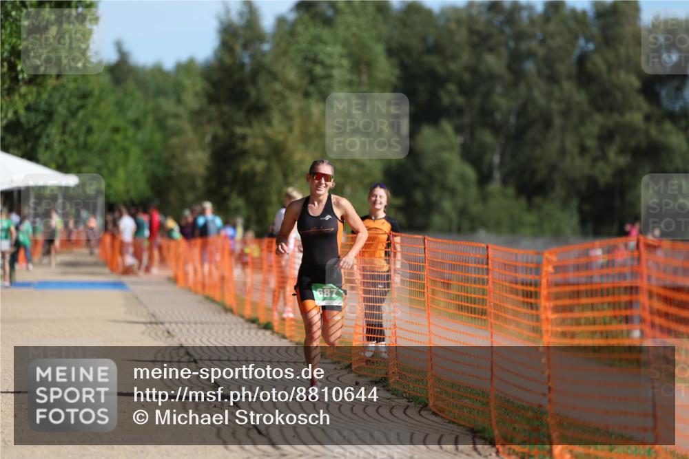 07.09.2025 - 19. Norderstedt Triathlon Michael Strokosch http://msf.ph/oto/8810644 07.09.2025 10:41:04 Laufen 687 meine-sportfotos.de