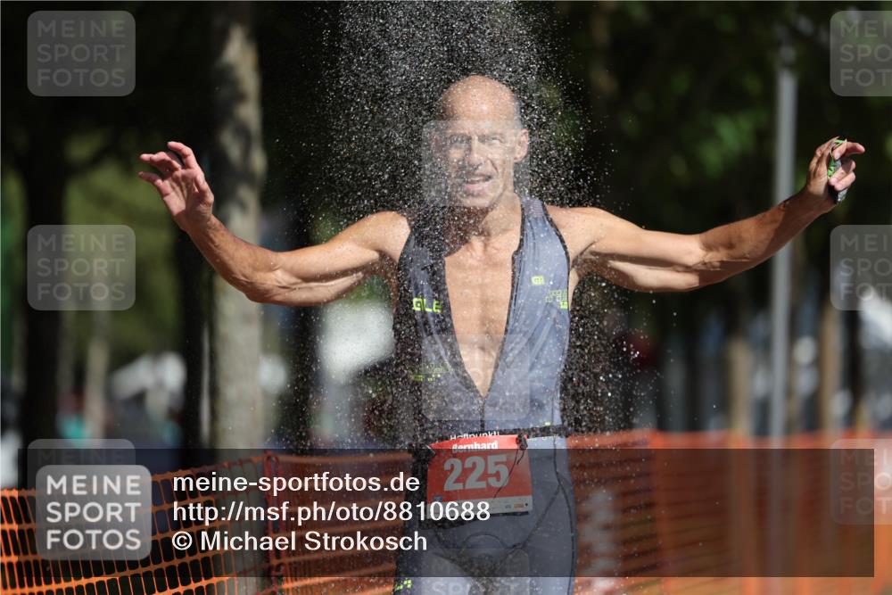 07.09.2025 - 19. Norderstedt Triathlon Michael Strokosch http://msf.ph/oto/8810688 07.09.2025 11:39:34 Laufen 225, 1156, 1193 meine-sportfotos.de