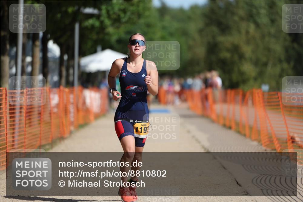 07.09.2025 - 19. Norderstedt Triathlon Michael Strokosch http://msf.ph/oto/8810802 07.09.2025 11:39:41 Laufen 1193 meine-sportfotos.de