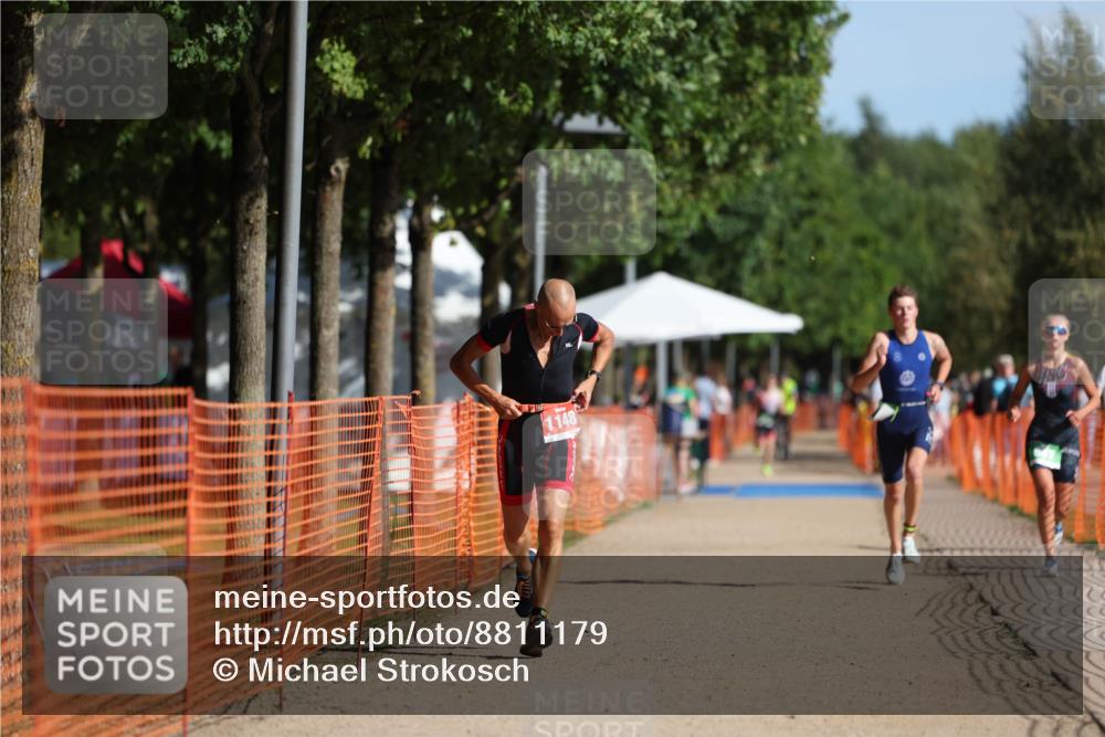 07.09.2025 - 19. Norderstedt Triathlon Michael Strokosch http://msf.ph/oto/8811179 07.09.2025 10:41:43 Laufen 657, 673, 1132, 1148 meine-sportfotos.de