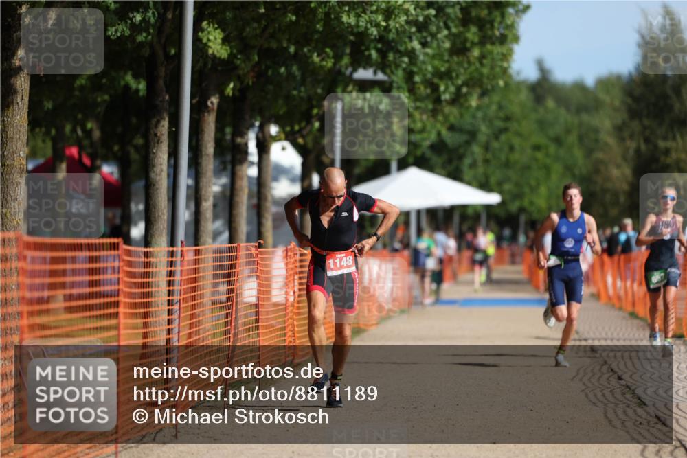 07.09.2025 - 19. Norderstedt Triathlon Michael Strokosch http://msf.ph/oto/8811189 07.09.2025 10:41:43 Laufen 657, 673, 1132, 1148 meine-sportfotos.de