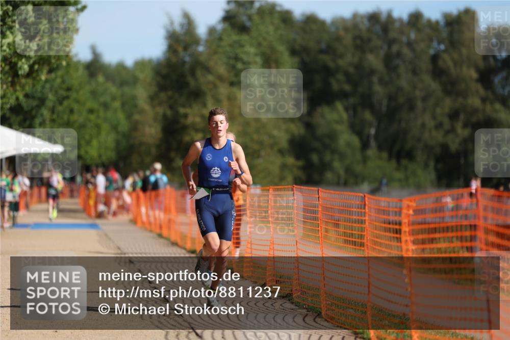 07.09.2025 - 19. Norderstedt Triathlon Michael Strokosch http://msf.ph/oto/8811237 07.09.2025 10:41:45 Laufen 657, 673, 1132, 1148 meine-sportfotos.de