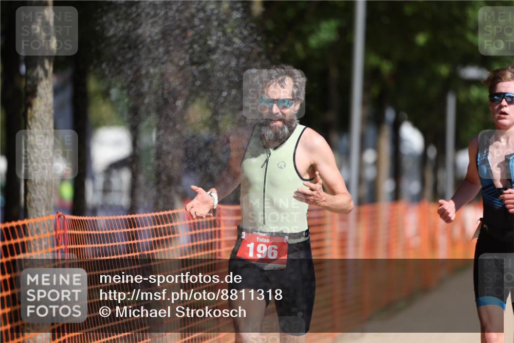 07.09.2025 - 19. Norderstedt Triathlon Michael Strokosch http://msf.ph/oto/8811318 07.09.2025 11:40:12 Laufen 196, 1171, 1323 meine-sportfotos.de