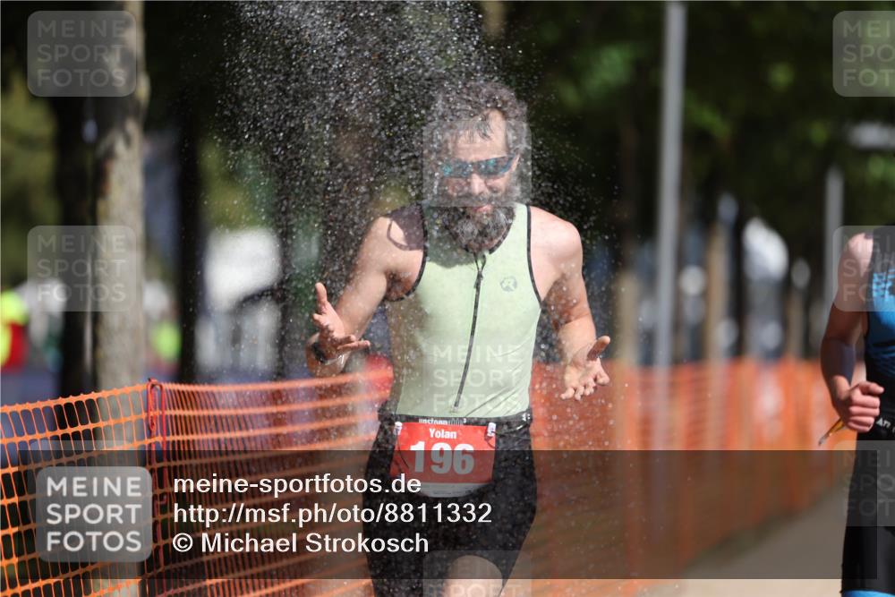 07.09.2025 - 19. Norderstedt Triathlon Michael Strokosch http://msf.ph/oto/8811332 07.09.2025 11:40:13 Laufen 196, 1171, 1323 meine-sportfotos.de