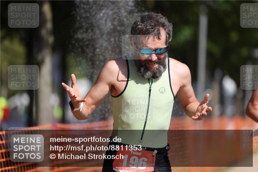 07.09.2025 - 19. Norderstedt Triathlon Michael Strokosch http://msf.ph/oto/8811353 07.09.2025 11:40:13 Laufen 196, 1171, 1323 meine-sportfotos.de