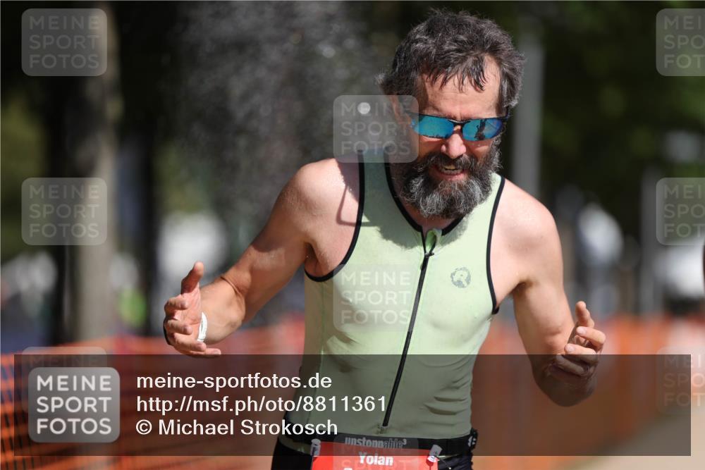 07.09.2025 - 19. Norderstedt Triathlon Michael Strokosch http://msf.ph/oto/8811361 07.09.2025 11:40:13 Laufen 196, 1171, 1323 meine-sportfotos.de