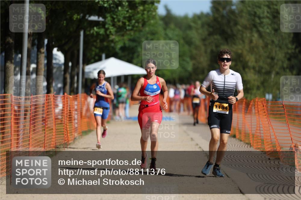 07.09.2025 - 19. Norderstedt Triathlon Michael Strokosch http://msf.ph/oto/8811376 07.09.2025 11:40:24 Laufen 1185, 1189, 1194 meine-sportfotos.de