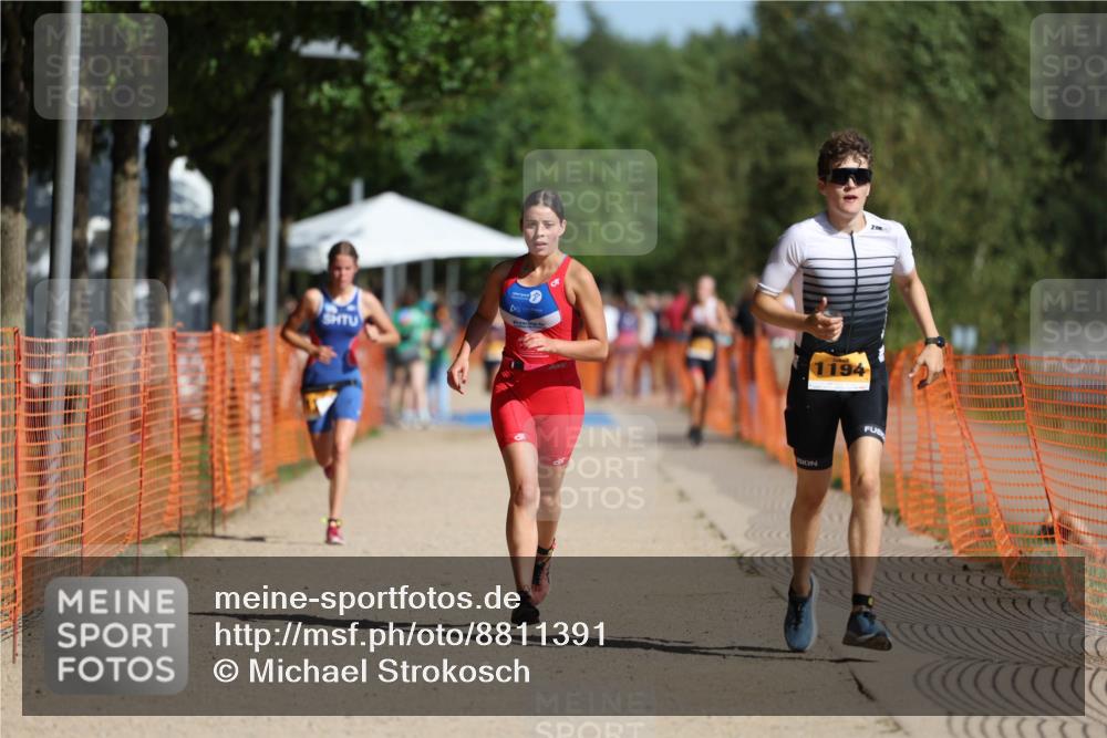 07.09.2025 - 19. Norderstedt Triathlon Michael Strokosch http://msf.ph/oto/8811391 07.09.2025 11:40:24 Laufen 1185, 1189, 1194 meine-sportfotos.de
