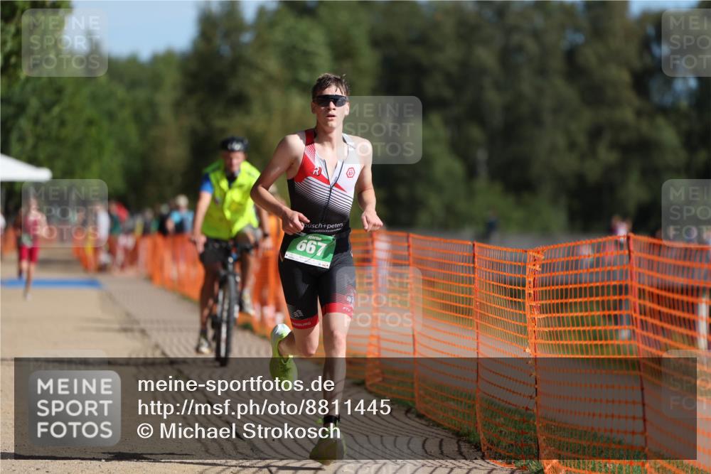 07.09.2025 - 19. Norderstedt Triathlon Michael Strokosch http://msf.ph/oto/8811445 07.09.2025 10:42:01 Laufen 667 meine-sportfotos.de