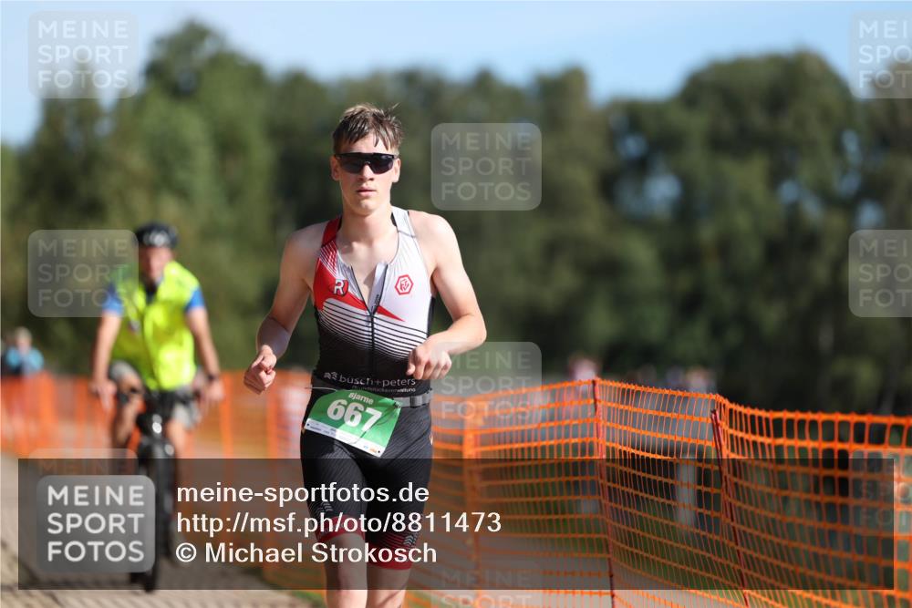 07.09.2025 - 19. Norderstedt Triathlon Michael Strokosch http://msf.ph/oto/8811473 07.09.2025 10:42:02 Laufen 667 meine-sportfotos.de