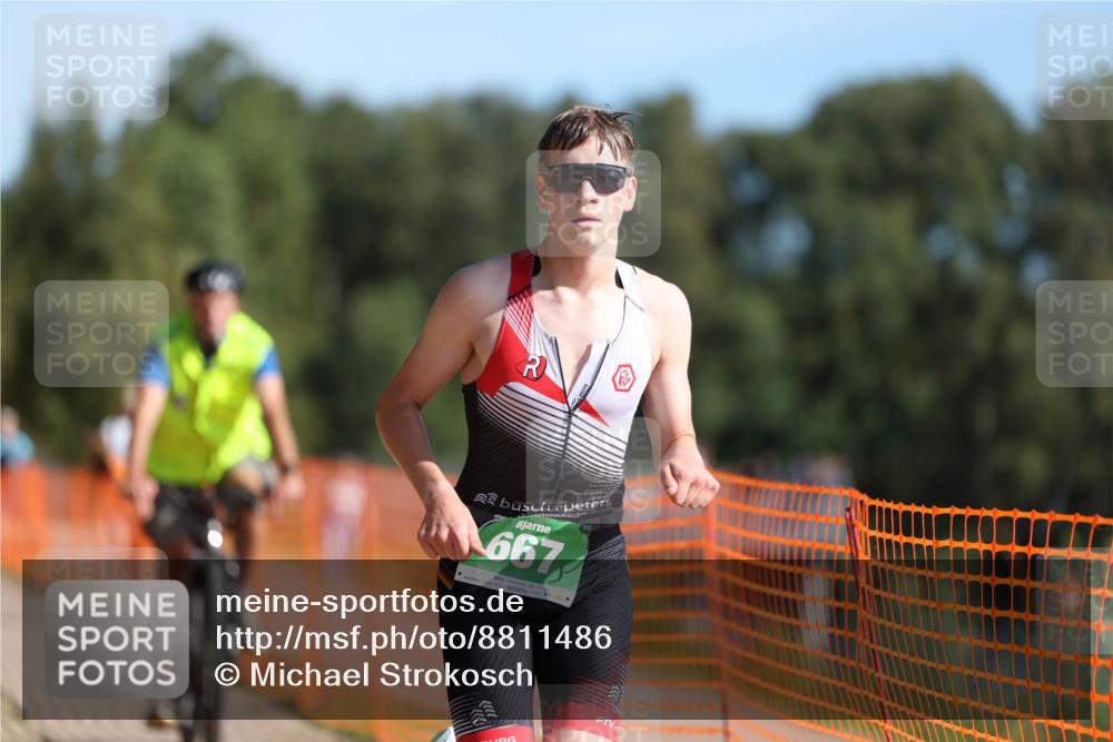 07.09.2025 - 19. Norderstedt Triathlon Michael Strokosch http://msf.ph/oto/8811486 07.09.2025 10:42:03 Laufen 667 meine-sportfotos.de