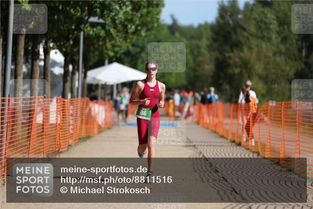 07.09.2025 - 19. Norderstedt Triathlon Michael Strokosch http://msf.ph/oto/8811516 07.09.2025 10:42:10 Laufen 86 meine-sportfotos.de